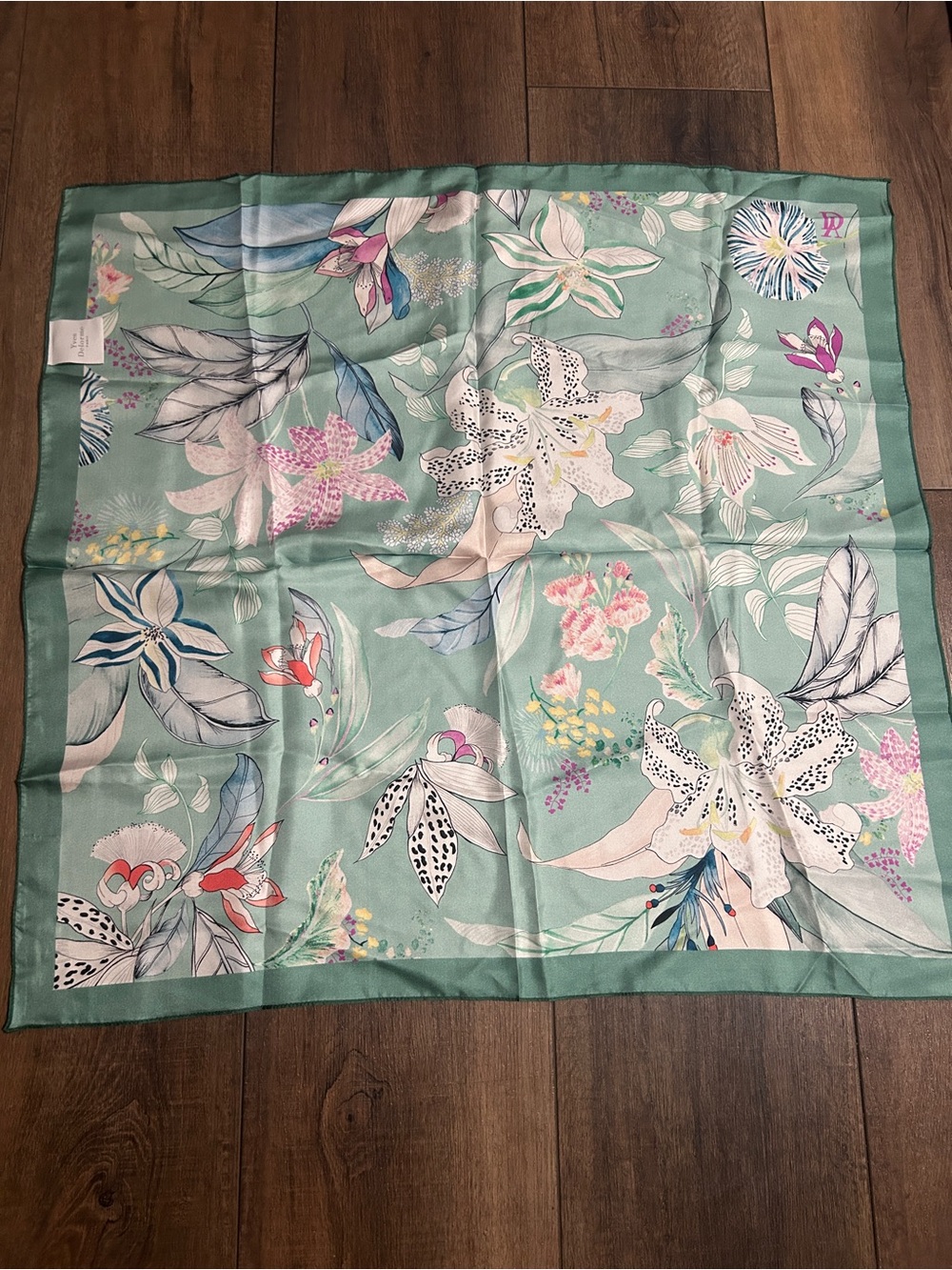 Yves Delorme Paris 100% Silk Scarf Green Botanical Tropical Floral Print Square - Picture 9 of 9